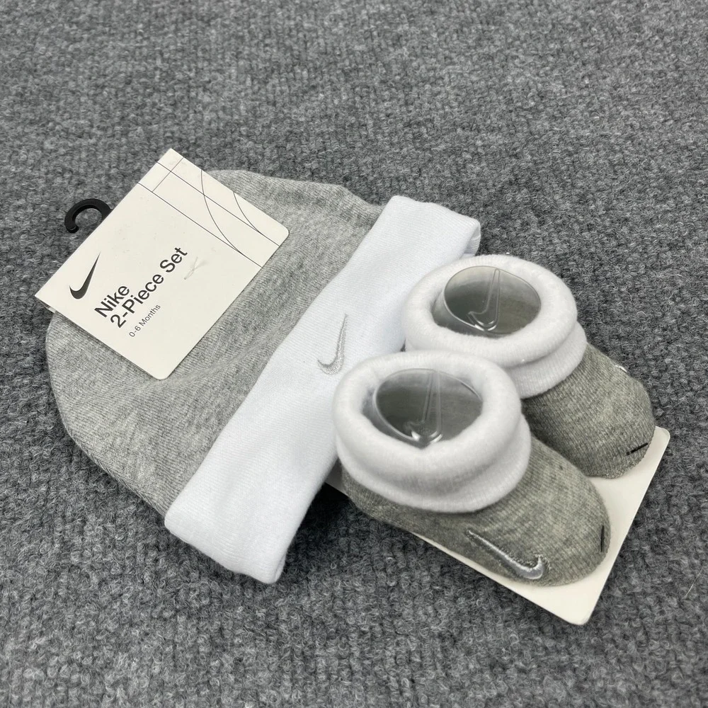 Nike Baby Beanie Hat and Booties 2-Piece Set 0-6 Months Grey White Swoosh NWT
